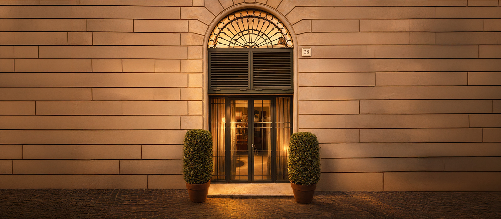 Gio Roma Room Detail